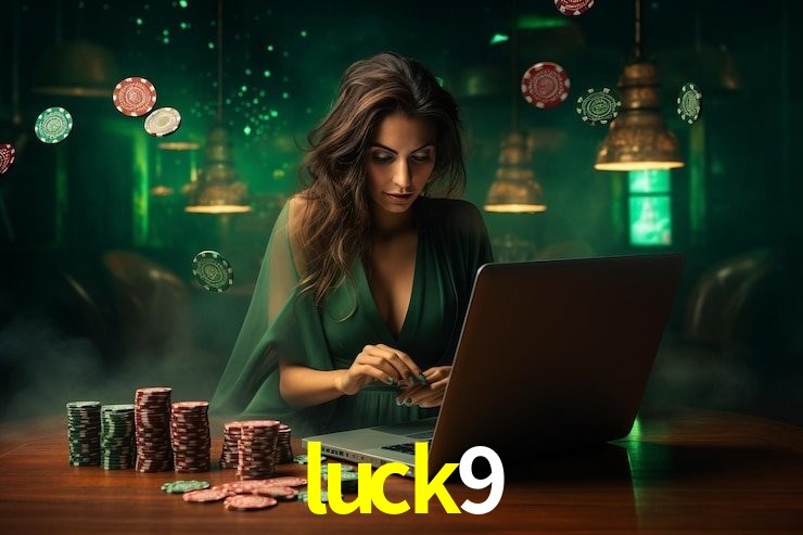 Comparação APP Mobile vs Versão Web luck9